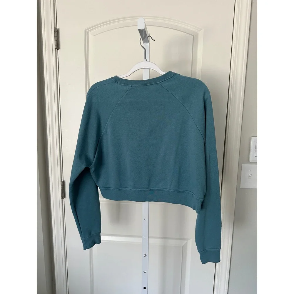 Nike Dri-FIT Cropped Sweatshirt Teal Blue Just Do It‎ Embossed Pullover Small